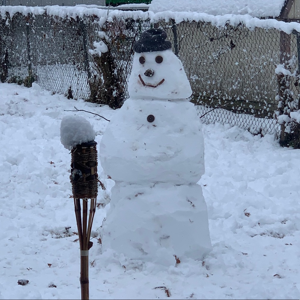 Meet your Posher, Dustin